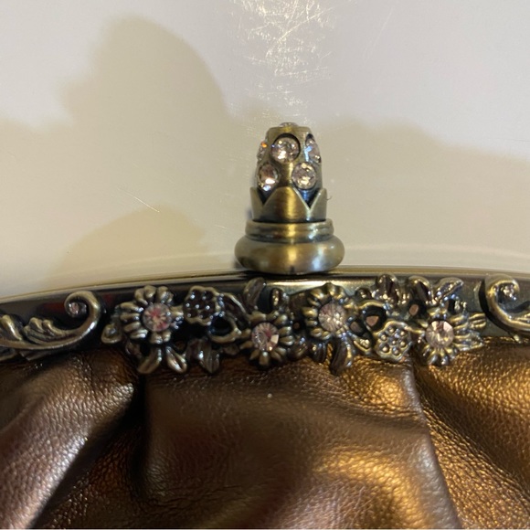 Bronze vegan leather clutch with brass hardware and rhinestones, GUC no strap - Picture 5 of 10